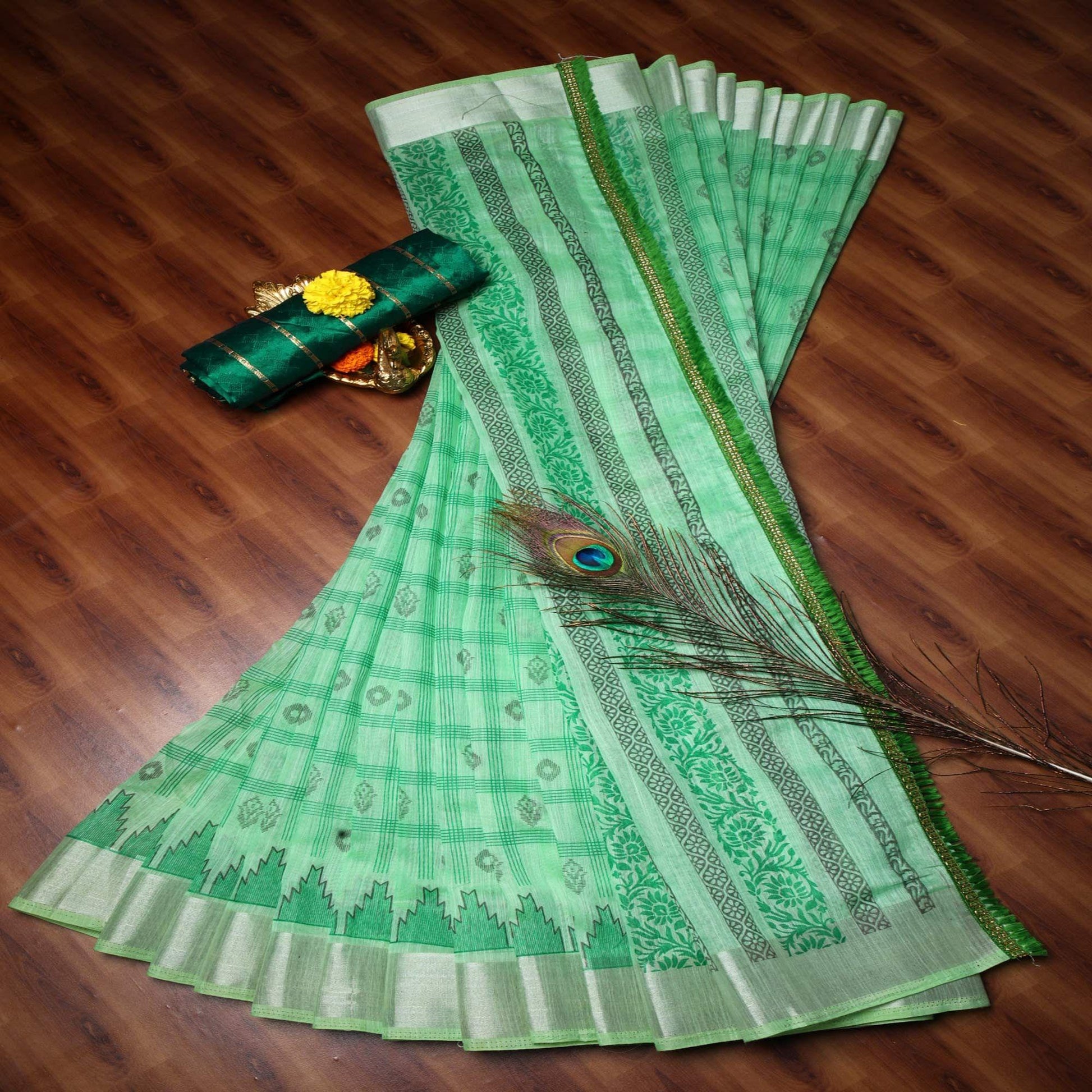 Engrossing Parrot Green Colored Casual Wear Printed Cotton Saree