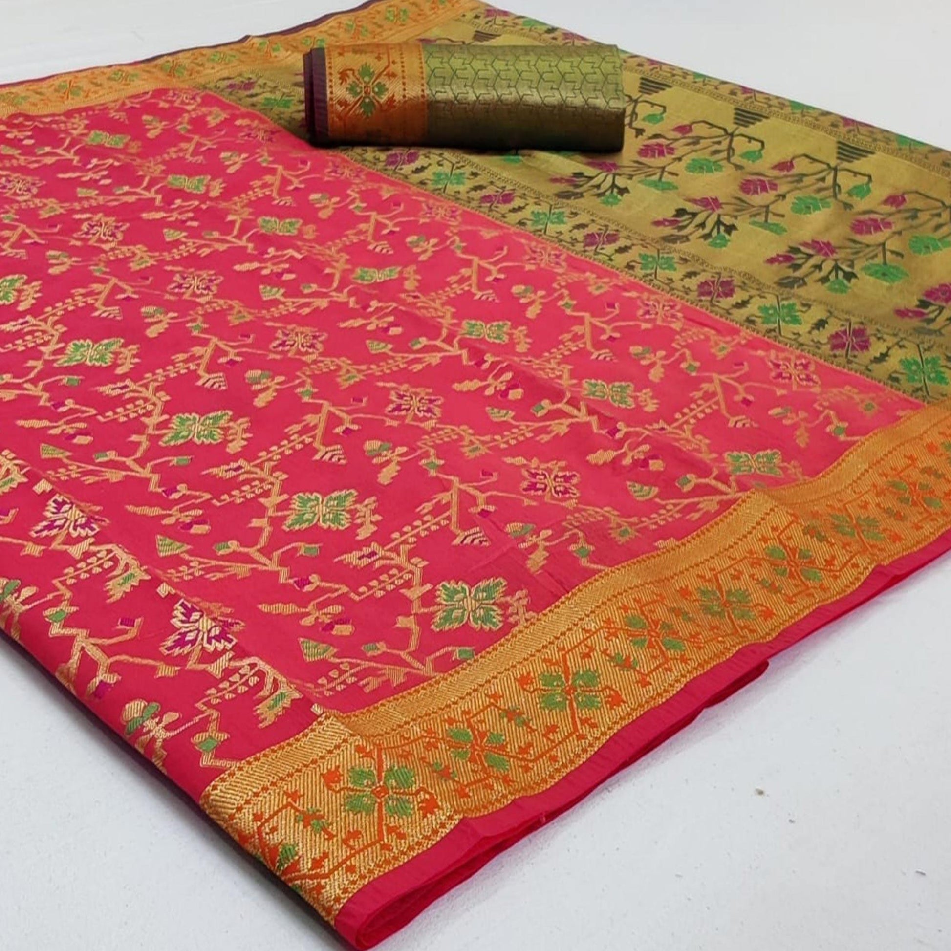 Engrossing Pink Colored Festive Wear Woven Silk Saree