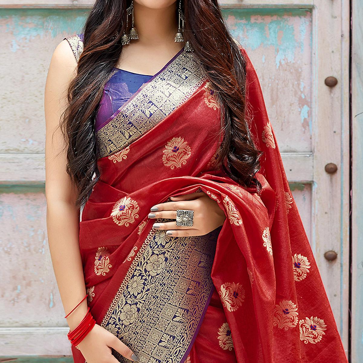 Engrossing Red Colored Festive Wear Woven Banarasi Silk Saree