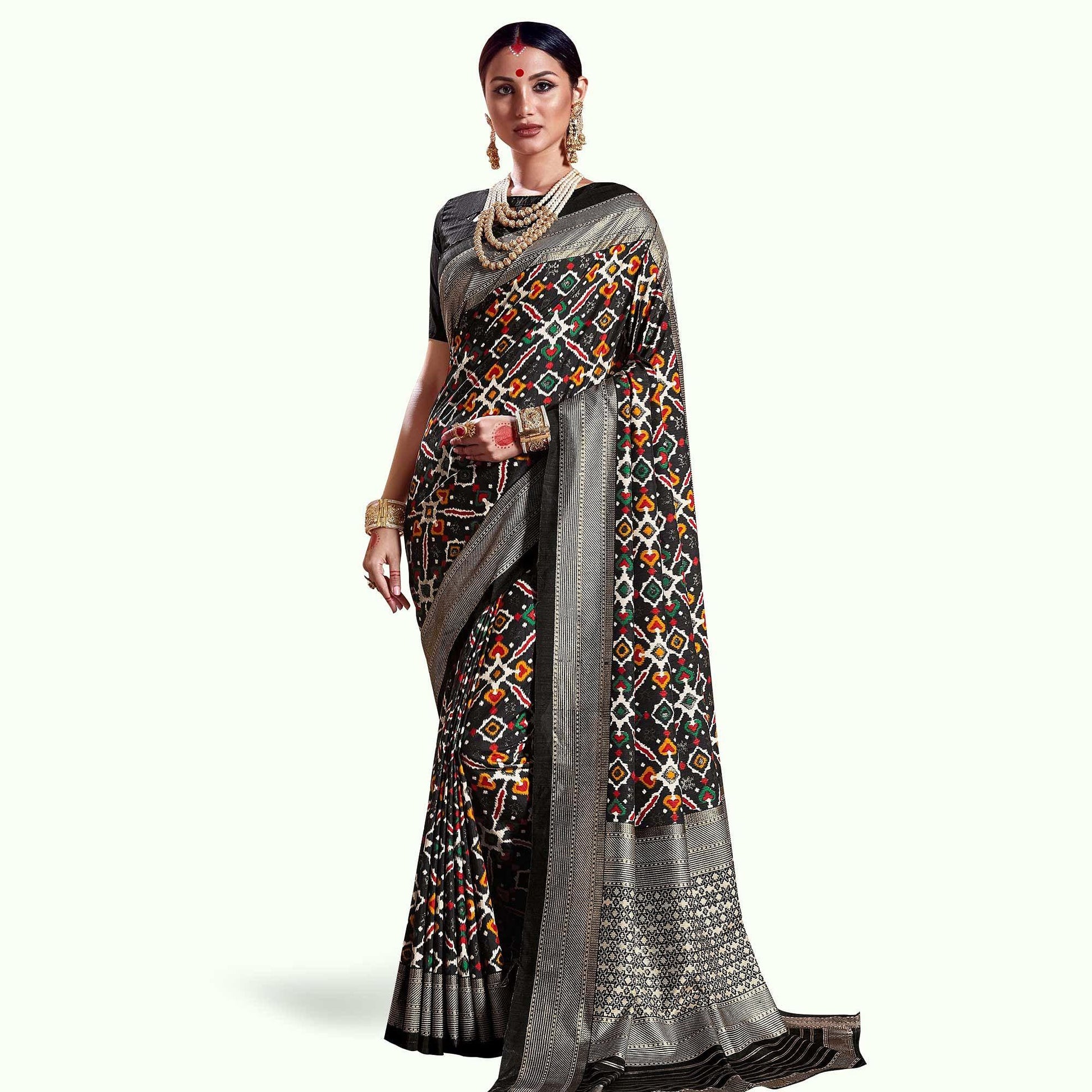 Entrancing Black Colored Festive Wear Printed Kanjivaram Silk Saree