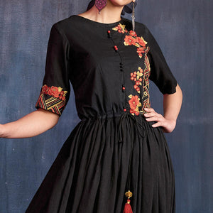Entrancing Black-Red Colored Partywear Embroidered Viscose Gown