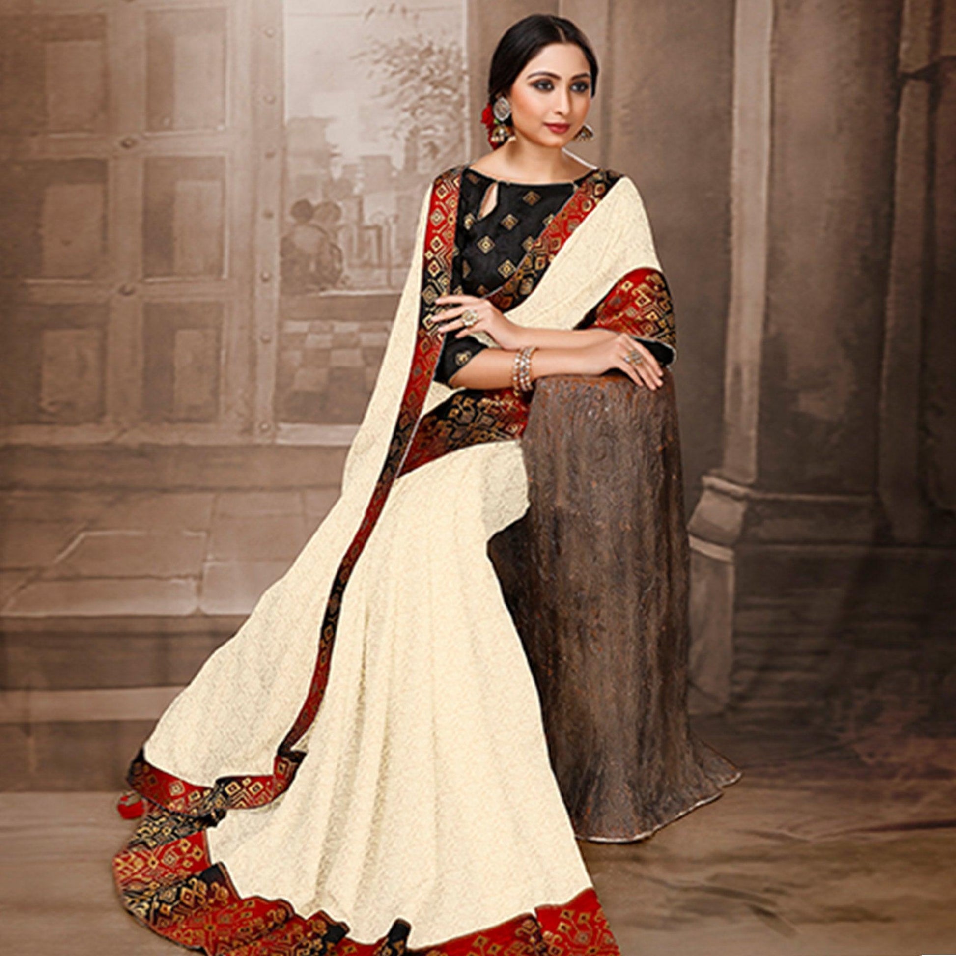 Entrancing Offwhite Colored Festive Wear Woven Silk Saree