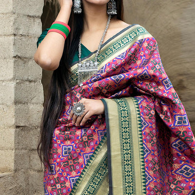 Excellent Rani Pink Colored Festive Wear Woven Banarasi Silk Saree