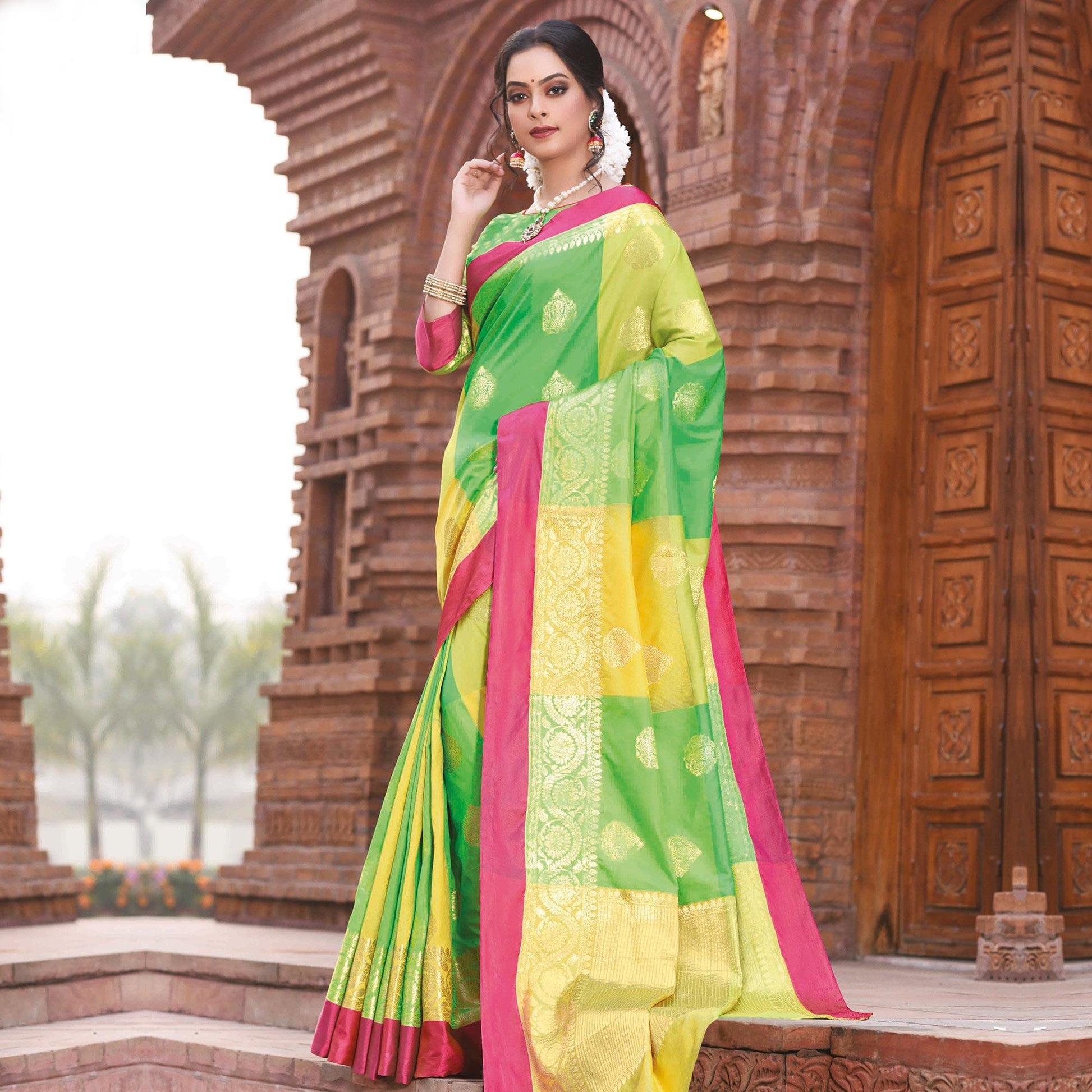 Exceptional Green Colored Festive Wear Woven Handloom Silk Saree