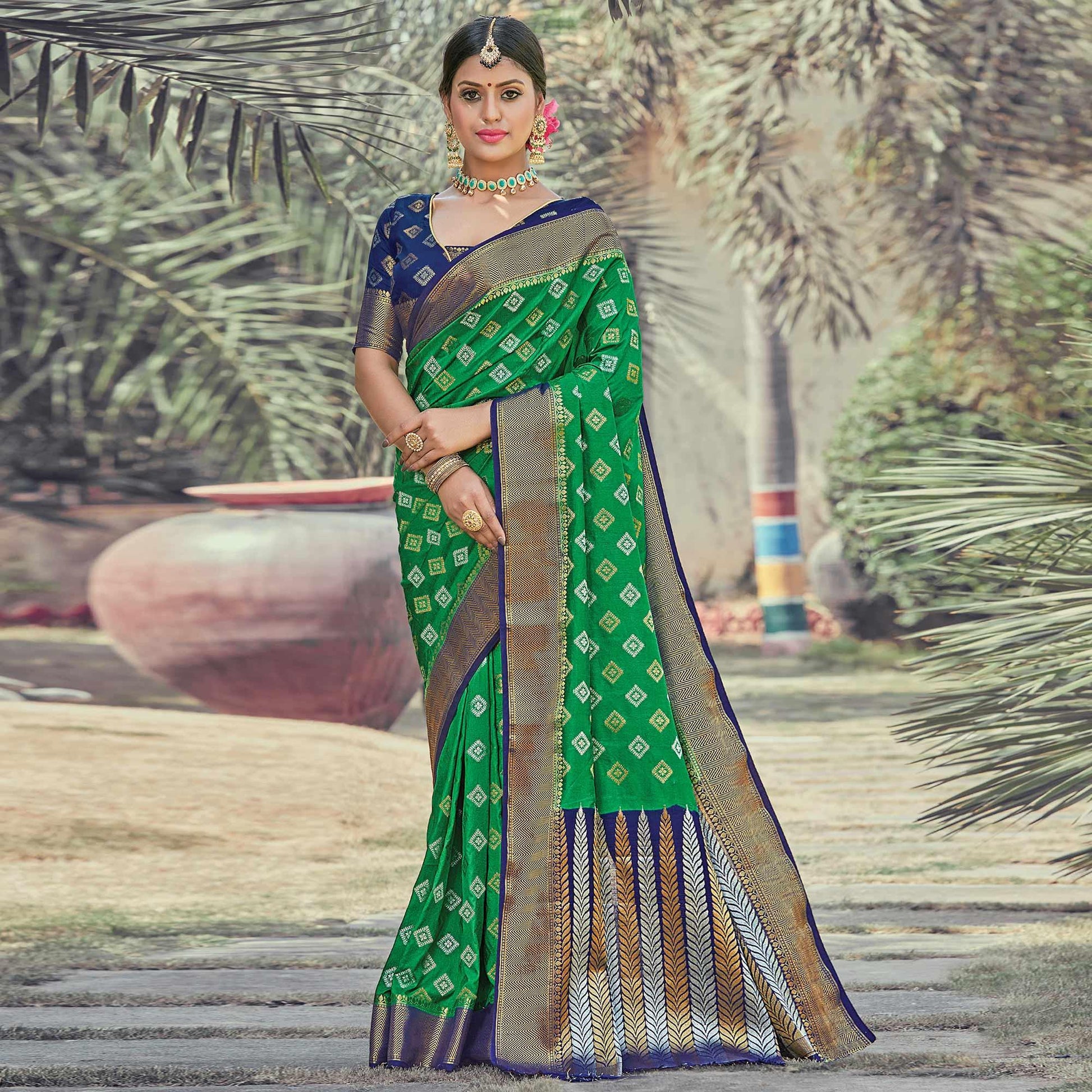 Exceptional Green Colored Festive Wear Woven Silk Saree