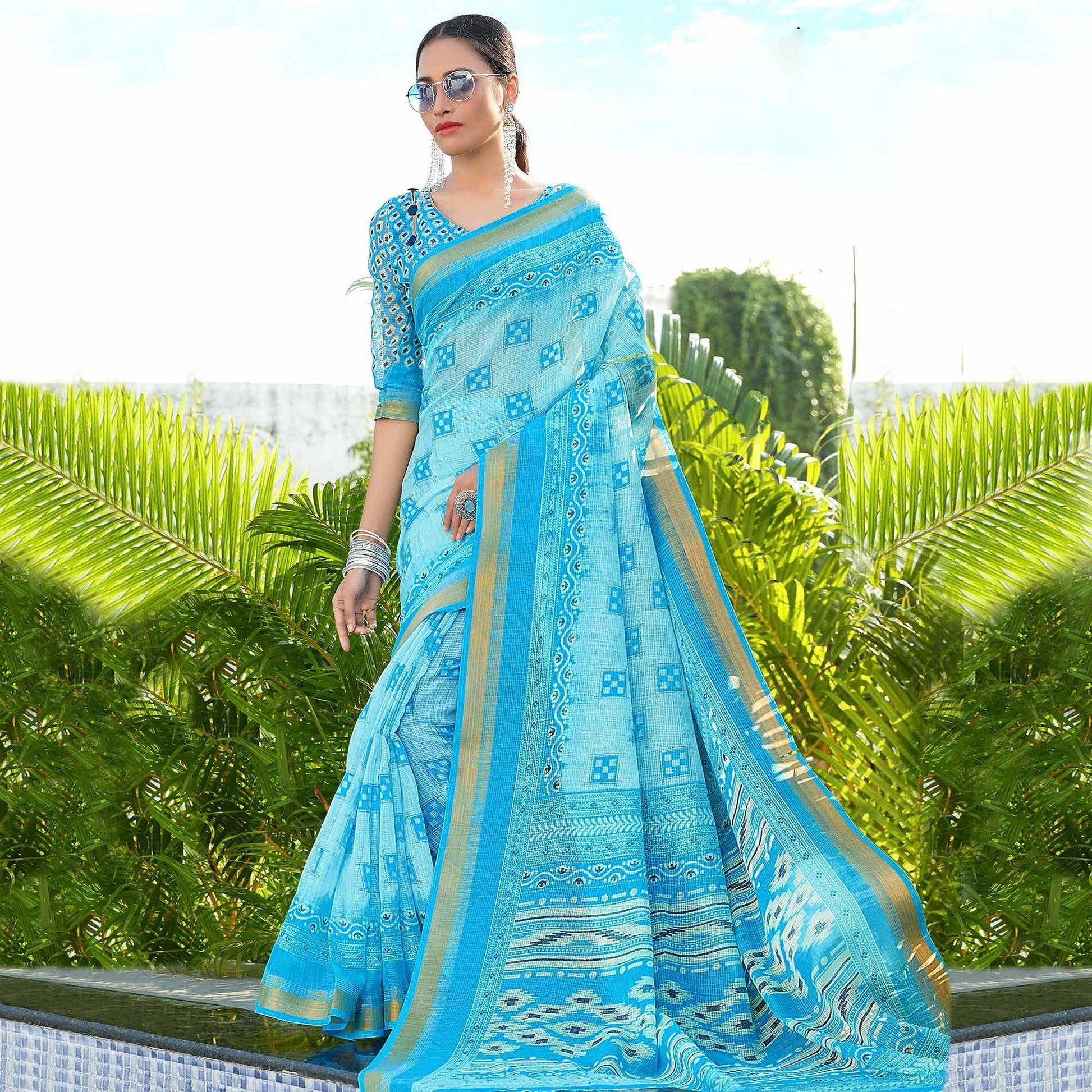 Exotic Blue Colored Casual Wear Printed Cotton Saree