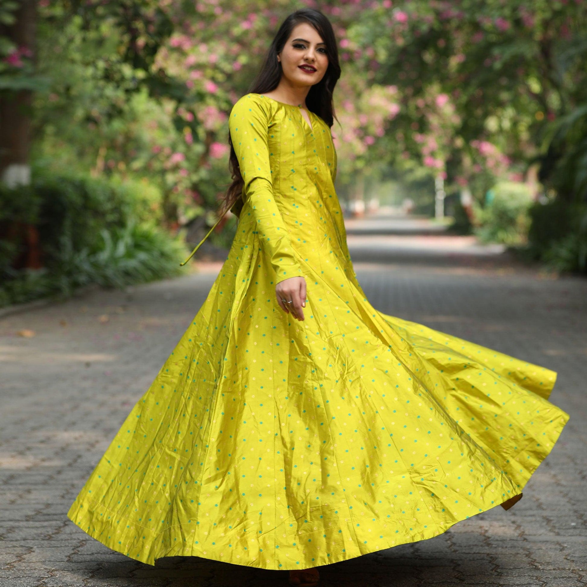 Exotic Parrot Green Colored Partywear Tapetta Gown