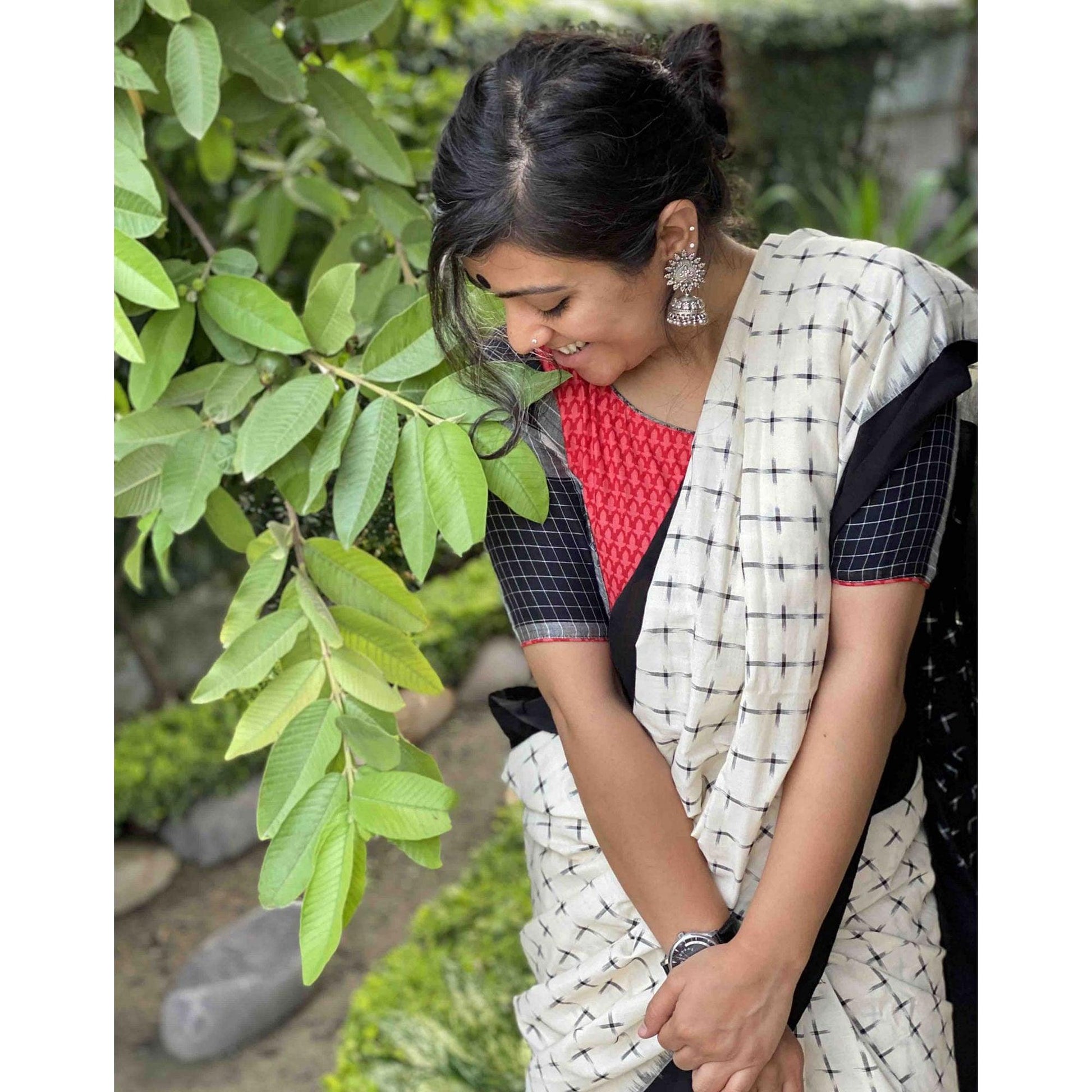 Eye-catching Offwhite Colored Casual Wear Printed Silk Saree