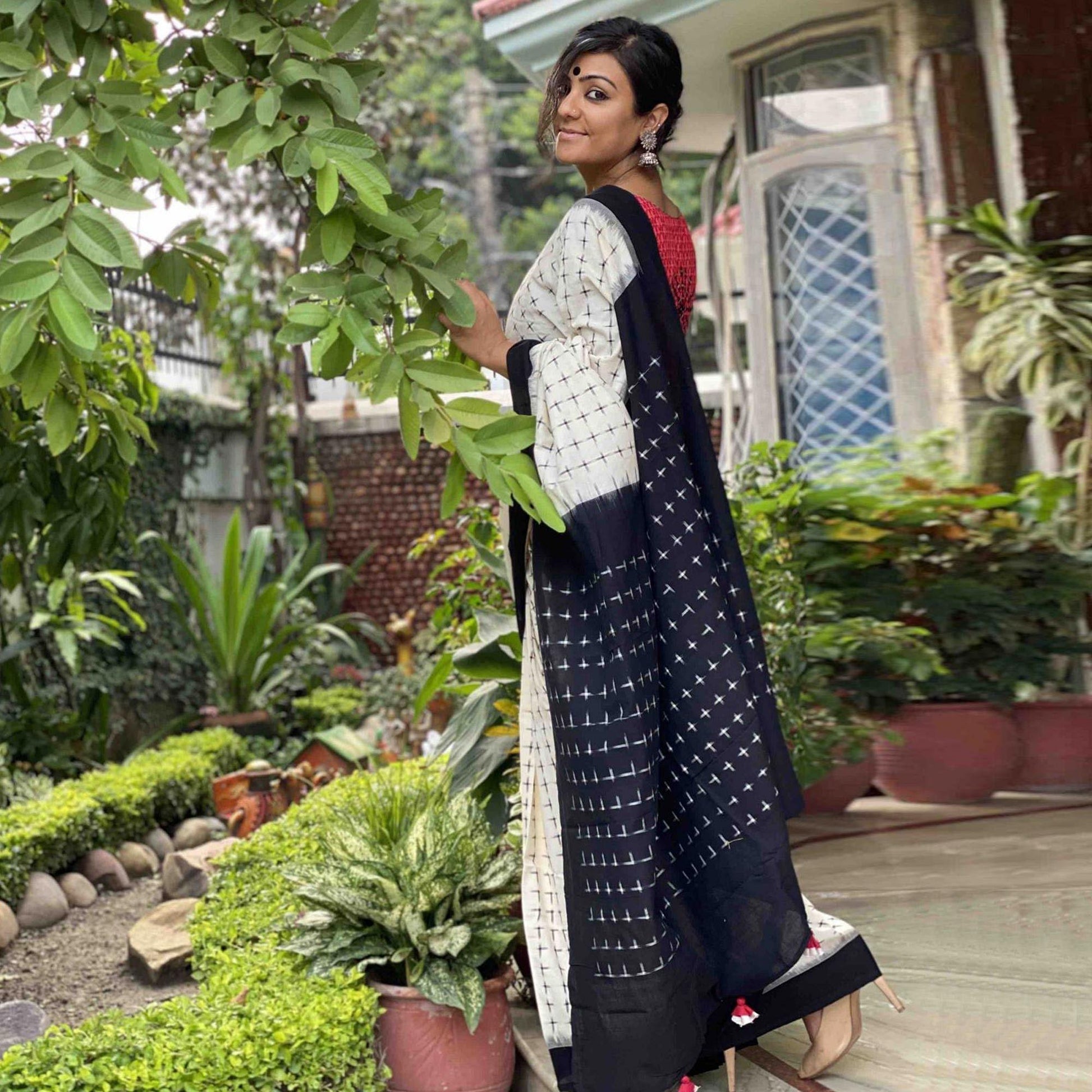 Eye-catching Offwhite Colored Casual Wear Printed Silk Saree