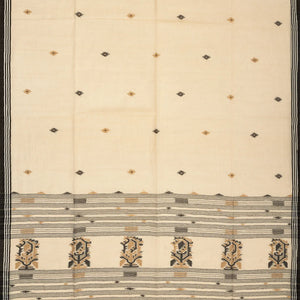 Cream Handloom Bengal Cotton Saree With Diamond Buttas