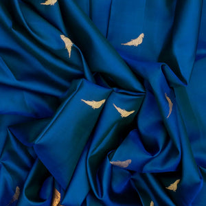 Blue Handloom Kanchipuram Korvai Silk Saree With Parrot Buttas