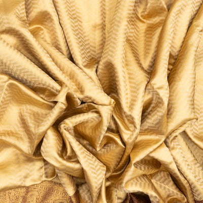 Cream Handloom Kanchipuram Silk Saree With Chevron Stripes