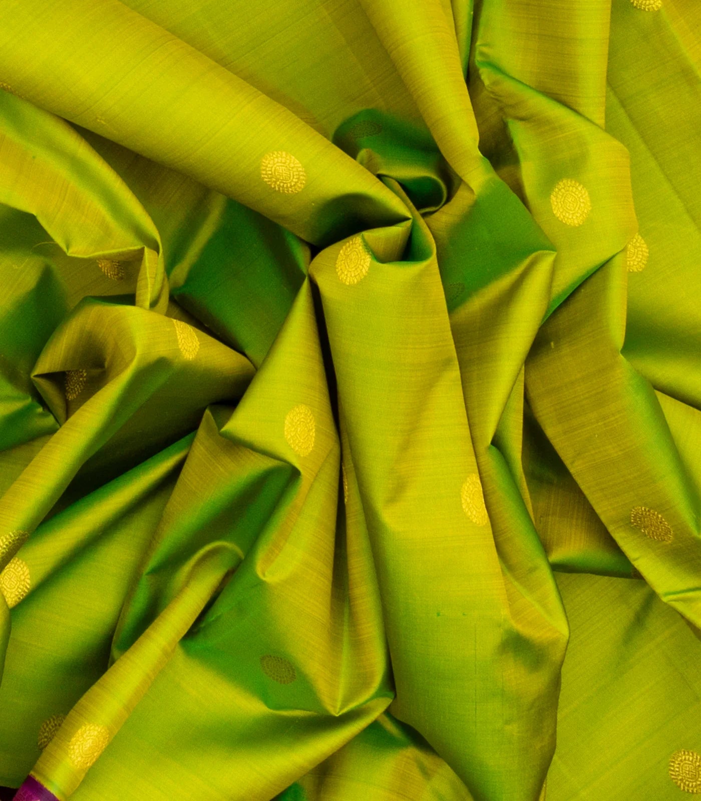 Light Green Handloom Korvai Kanchipuram Silk Saree With Magenta Border