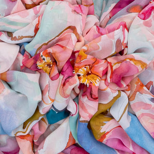 Cream Georgette Silk Saree Printed With Floral Motifs