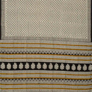 Cream Woven Jaipur Cotton Saree Printed With Black Floral Motifs