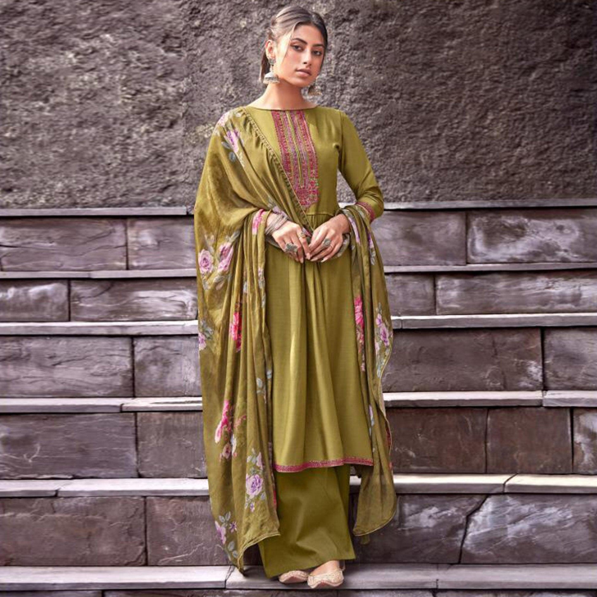 Fantastic Mehendi Green Colored Partywear Printed Viscose Muslin Suit