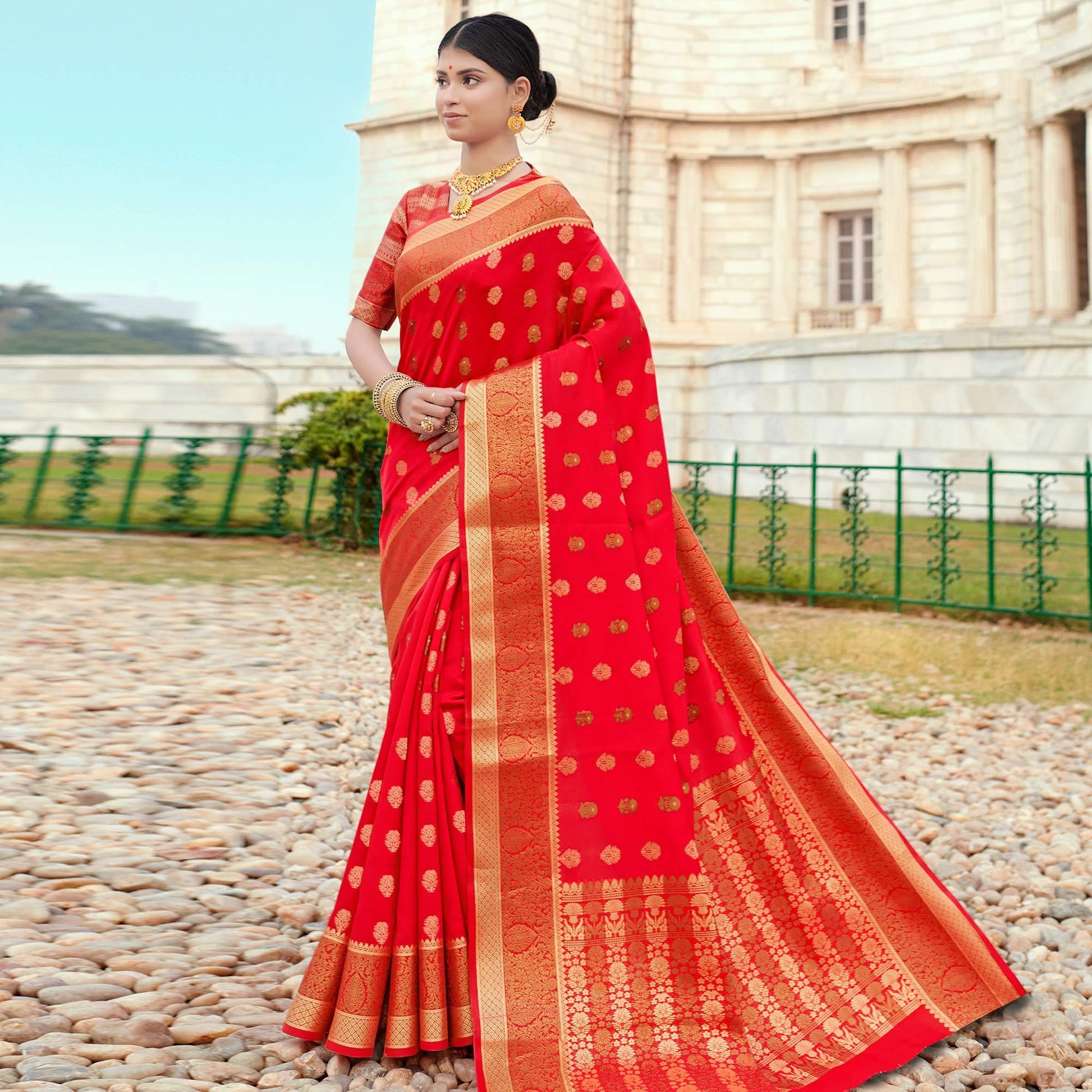 Fantastic Red Colored Festive Wear Woven Silk Saree