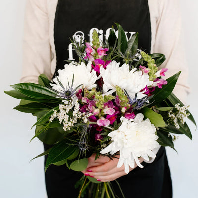 Farmhouse Style Bouquet Bar Flower Kit