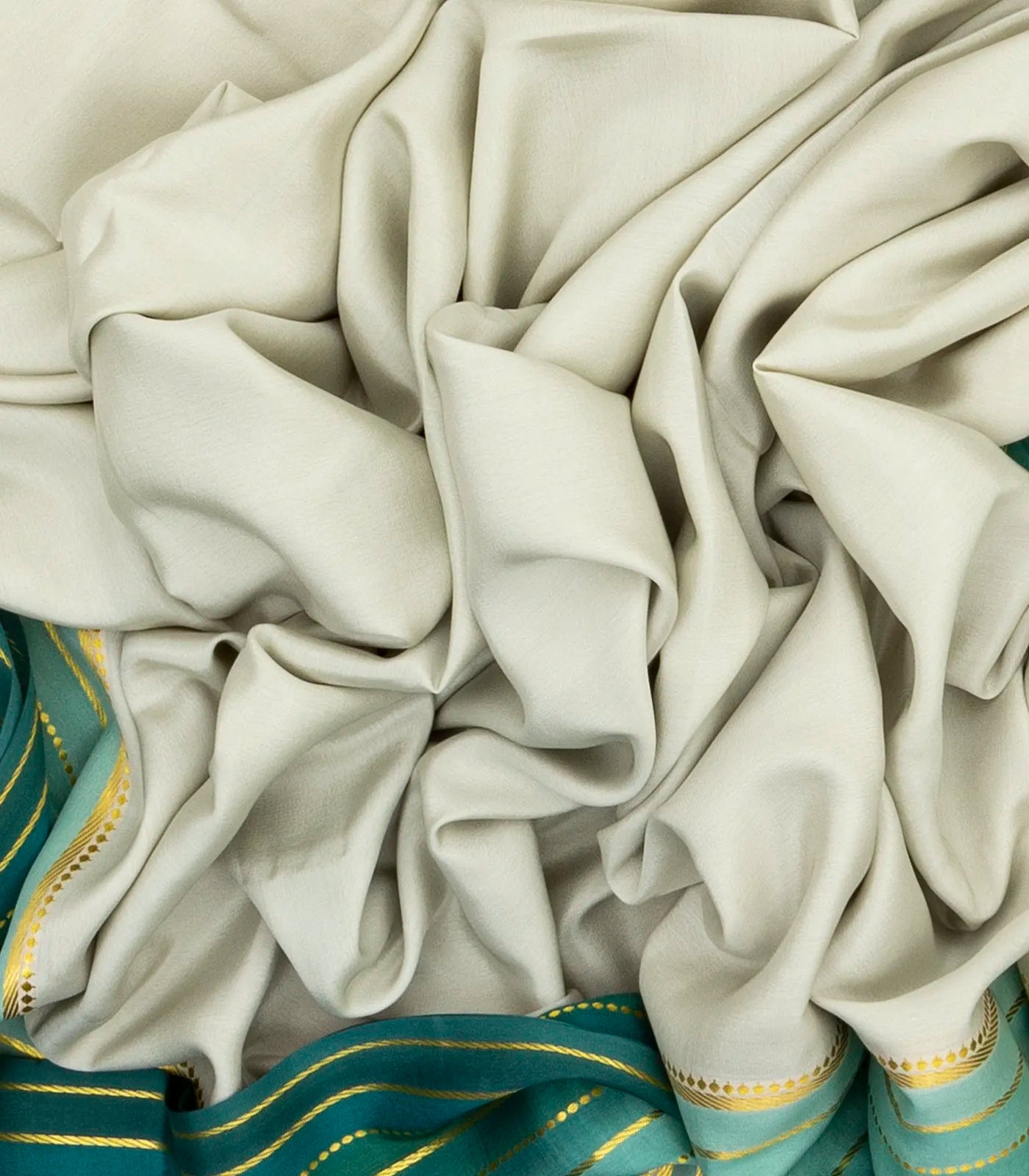 Light Green Mysore Plain Crepe Silk Saree With Contrast Green Border