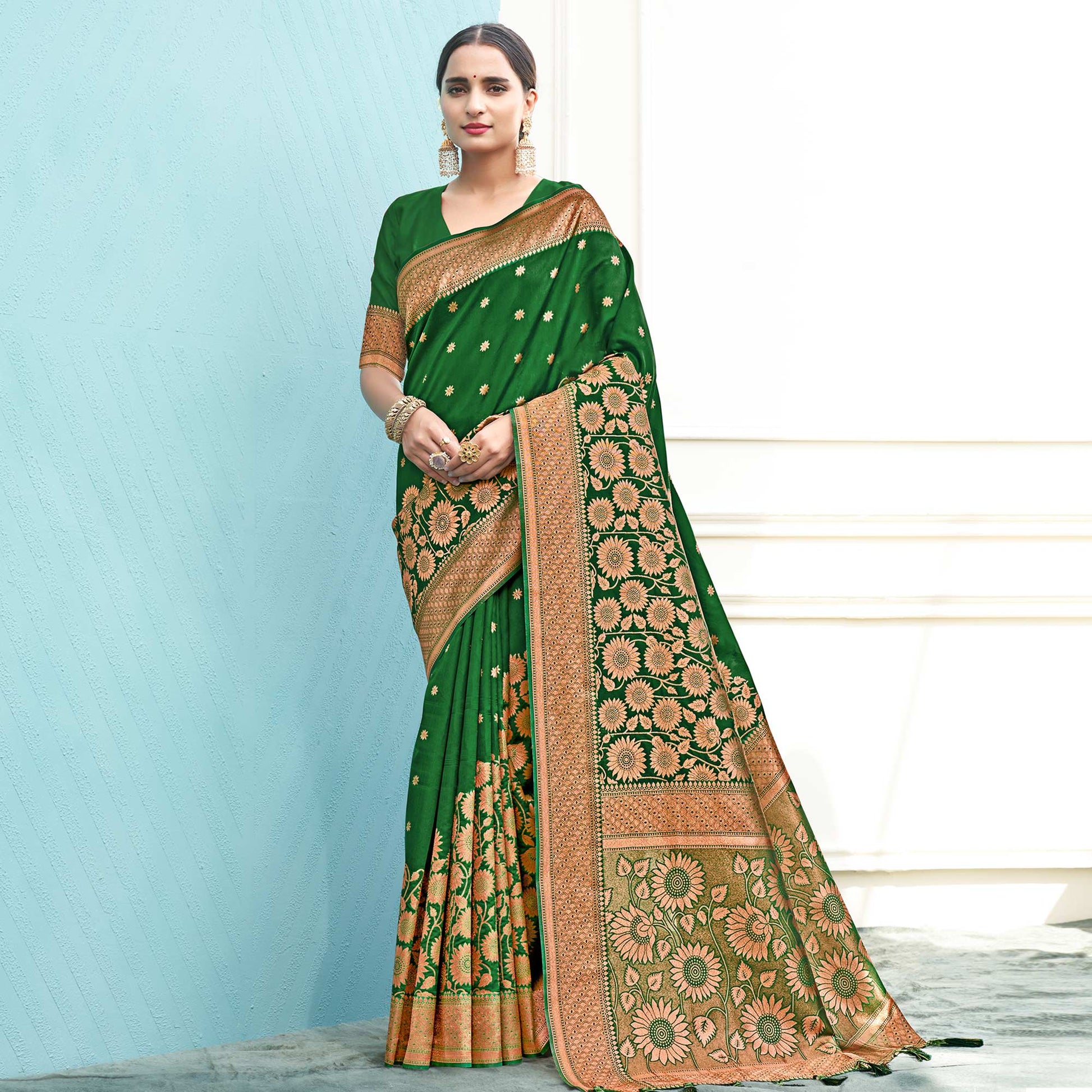 green-floral-woven-art-silk-saree-3