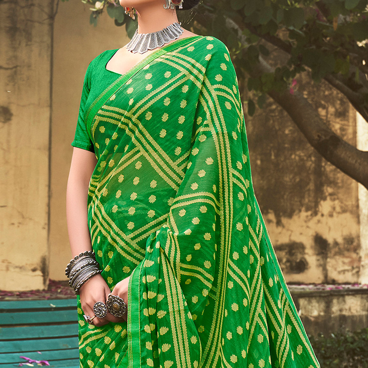 green-printed-chiffon-saree-2