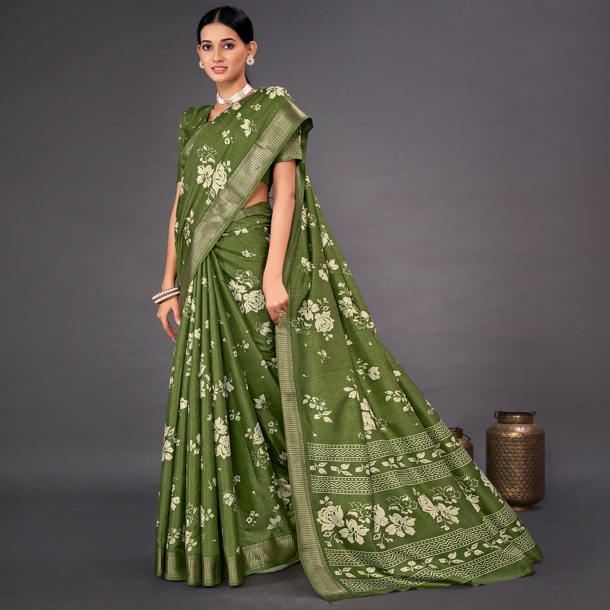 green-floral-printed-dola-silk-saree-2