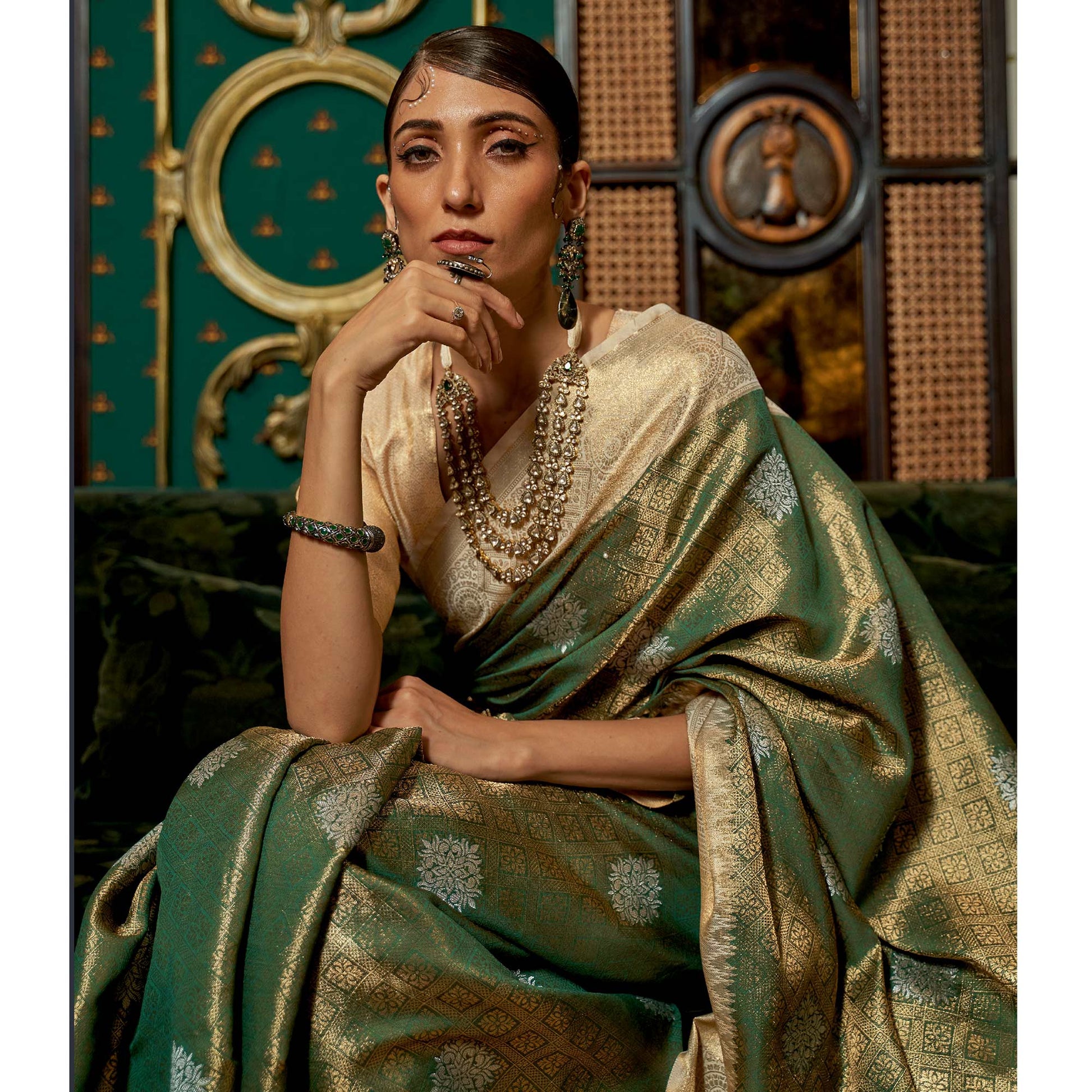 green-woven-art-silk-saree-with-tassels-3