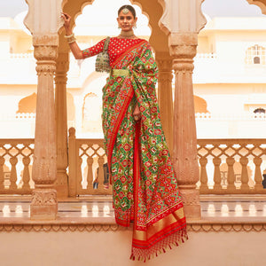 c-green-red-printed-tussar-silk-saree-with-tassels