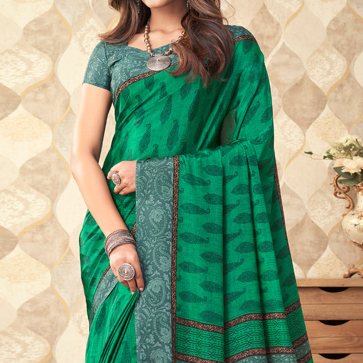 green-printed-crepe-saree-2
