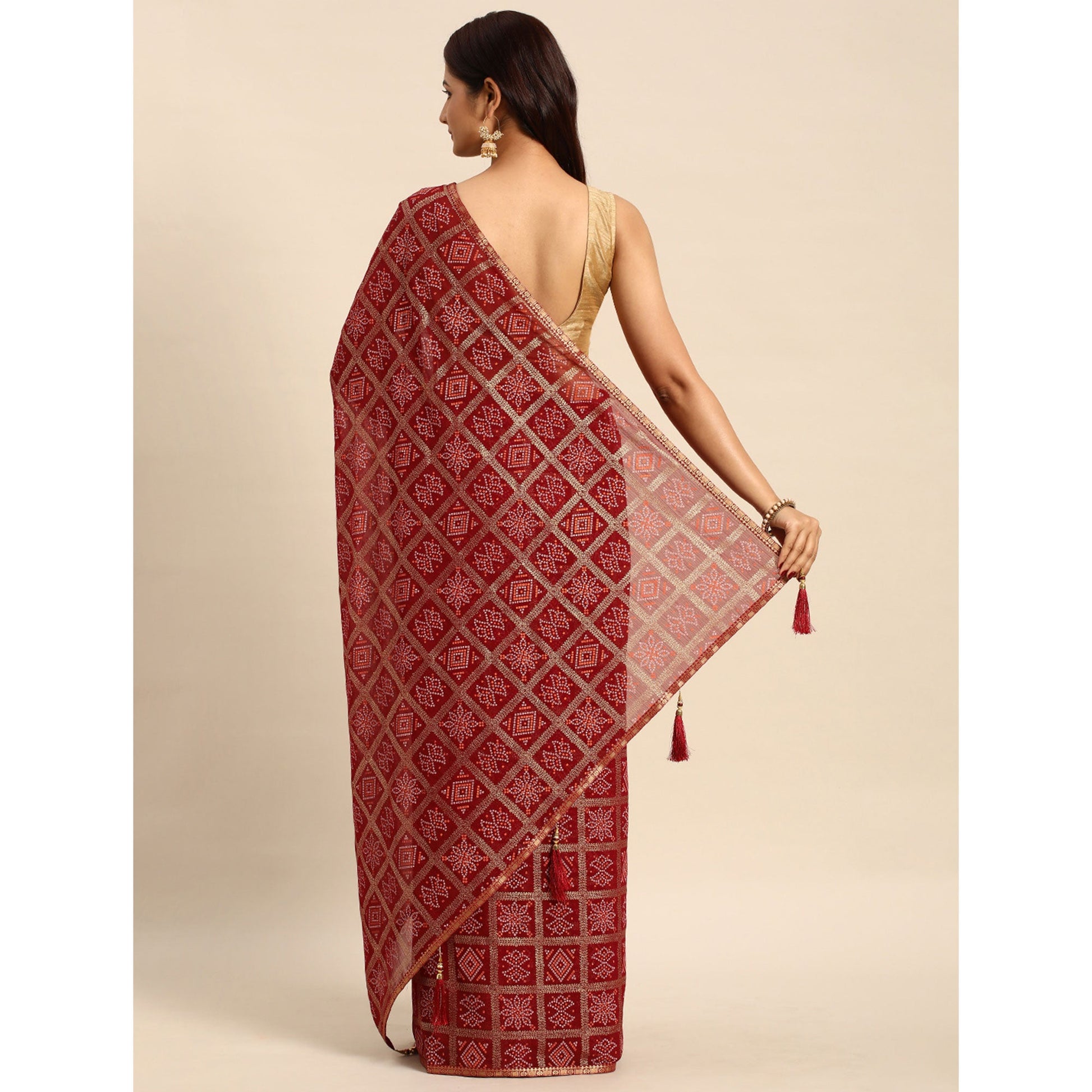 Maroon Bandhani Foil Printed Zomato Saree With Tassels