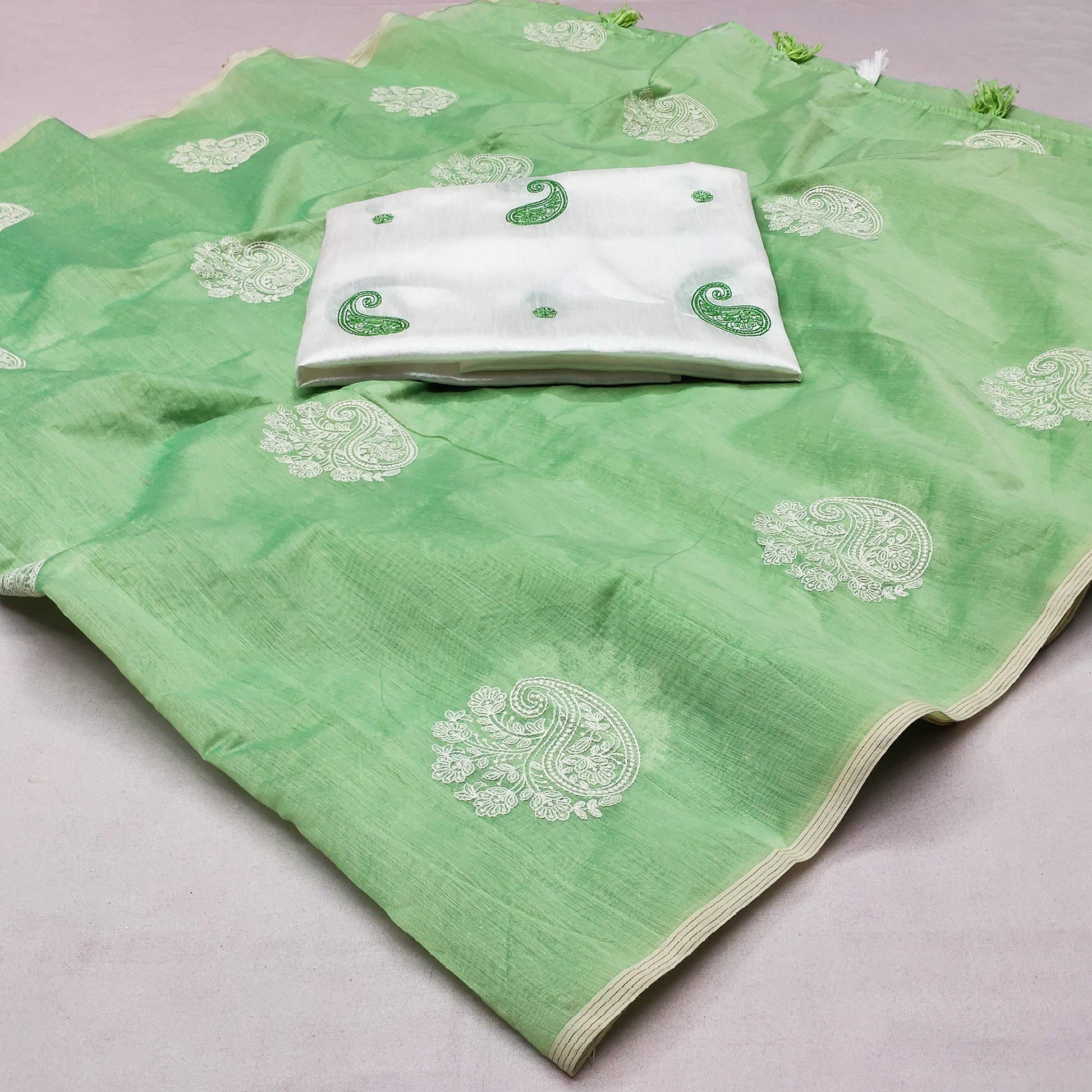 green-embroidered-chanderi-saree
