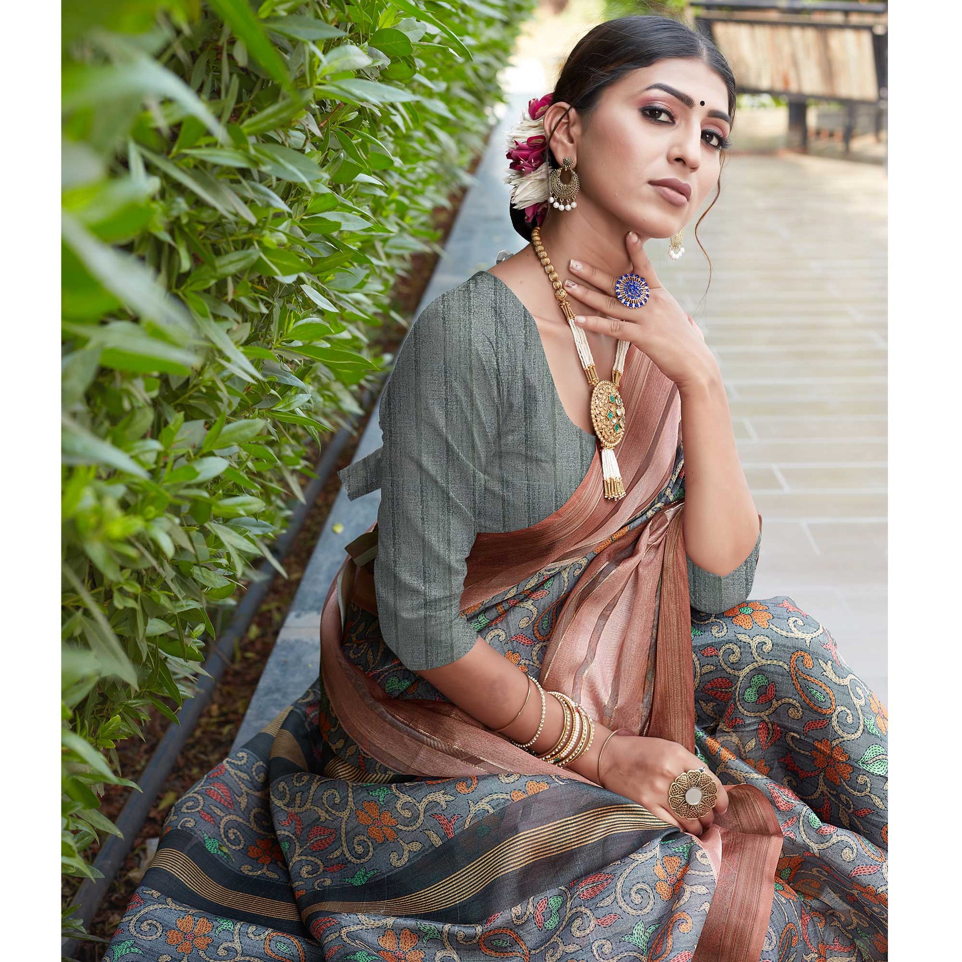 grey-floral-digital-printed-poly-cotton-saree