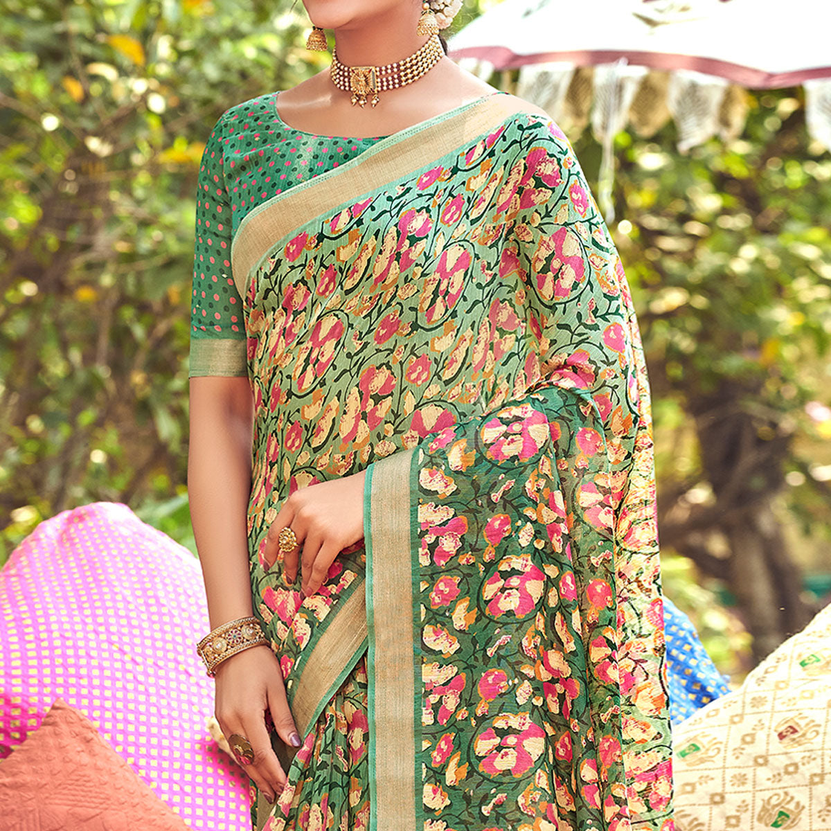 34-green-floral-printed-with-woven-border-linen-saree