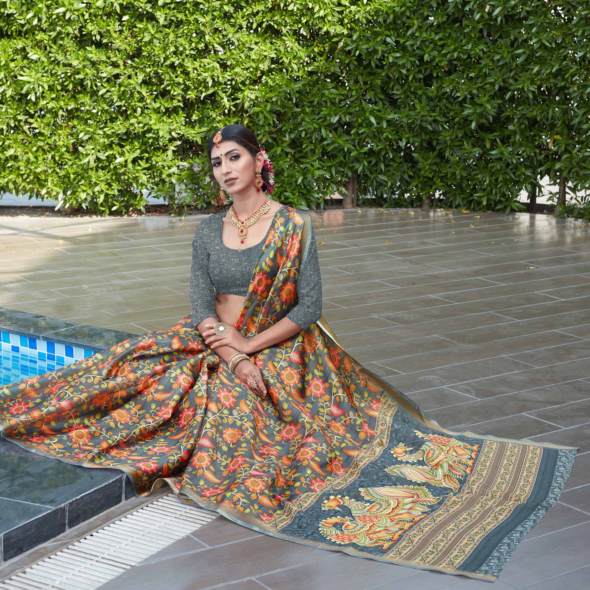 l-grey-floral-digital-printed-cotton-silk-saree