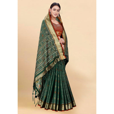 green-woven-patola-art-silk-saree-with-tassels-4
