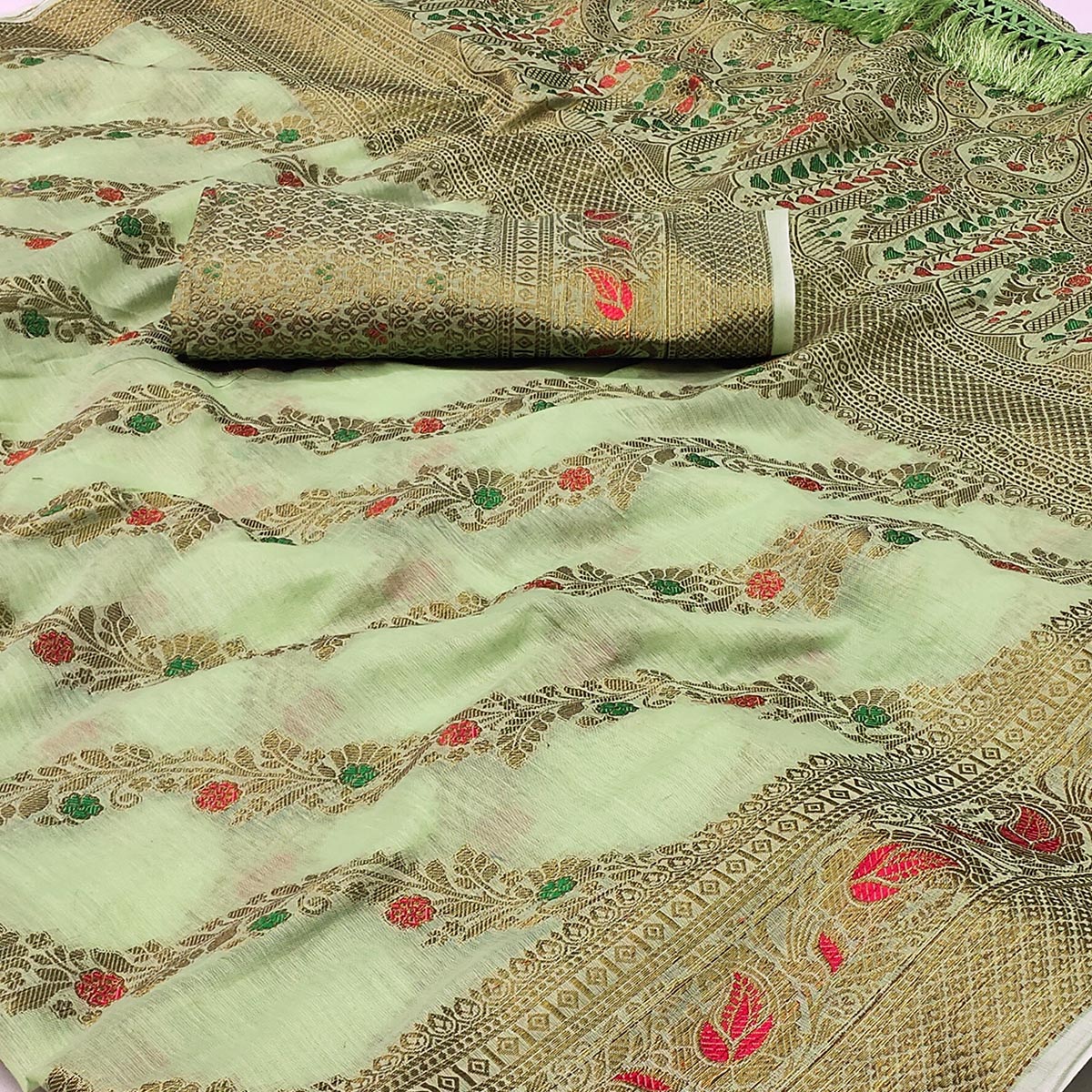 green-woven-poly-cotton-saree-with-tassels-3