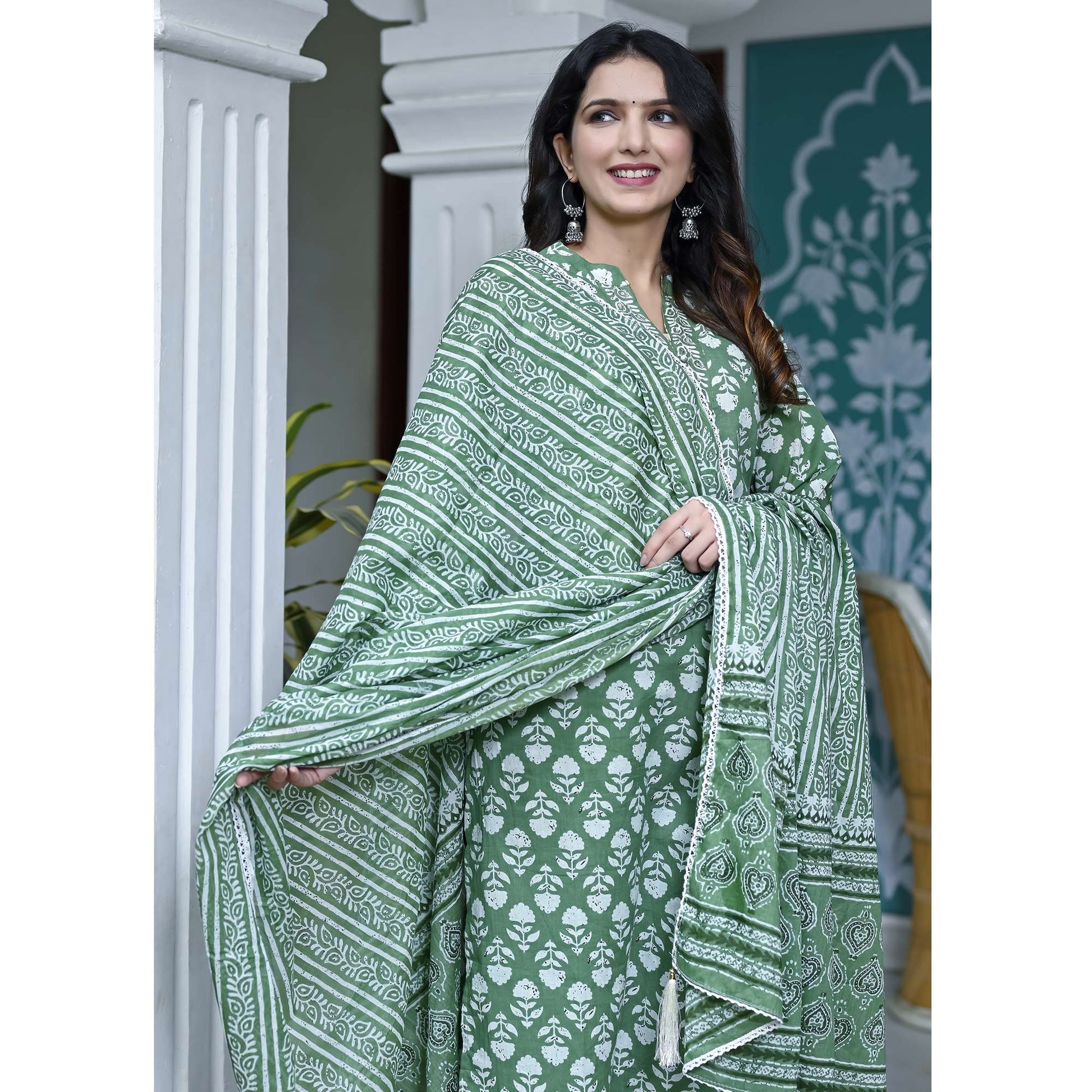 green-floral-printed-pure-cotton-suit-4