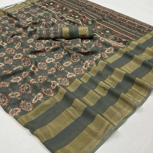 grey-digital-floral-printed-viscose-saree