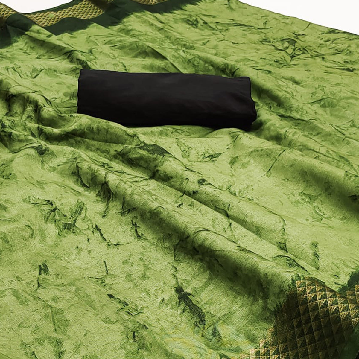 green-printed-art-silk-saree