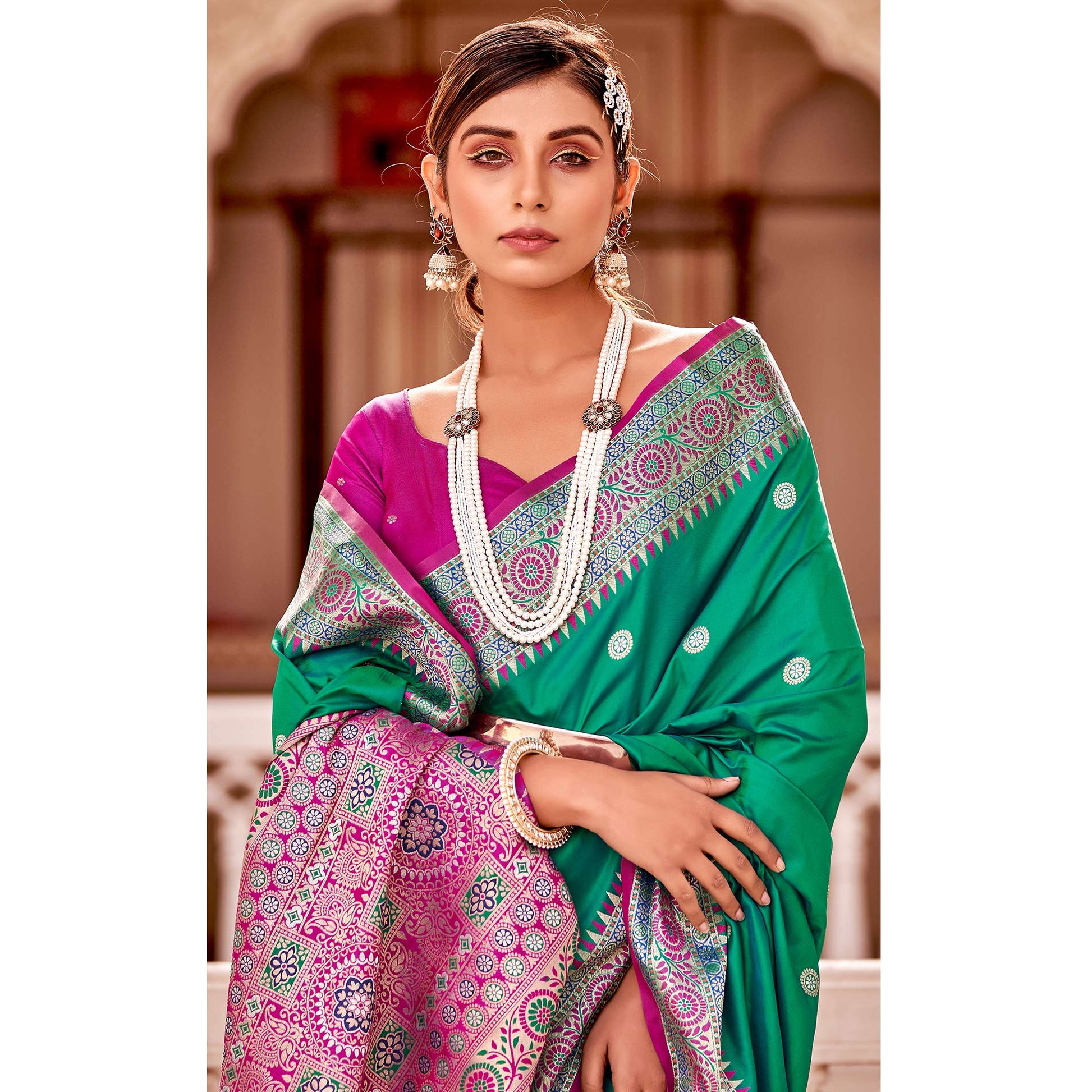 green-woven-banarasi-silk-saree-10