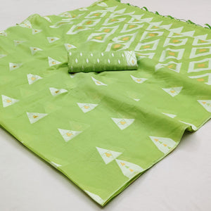 green-woven-cotton-saree-with-tassels