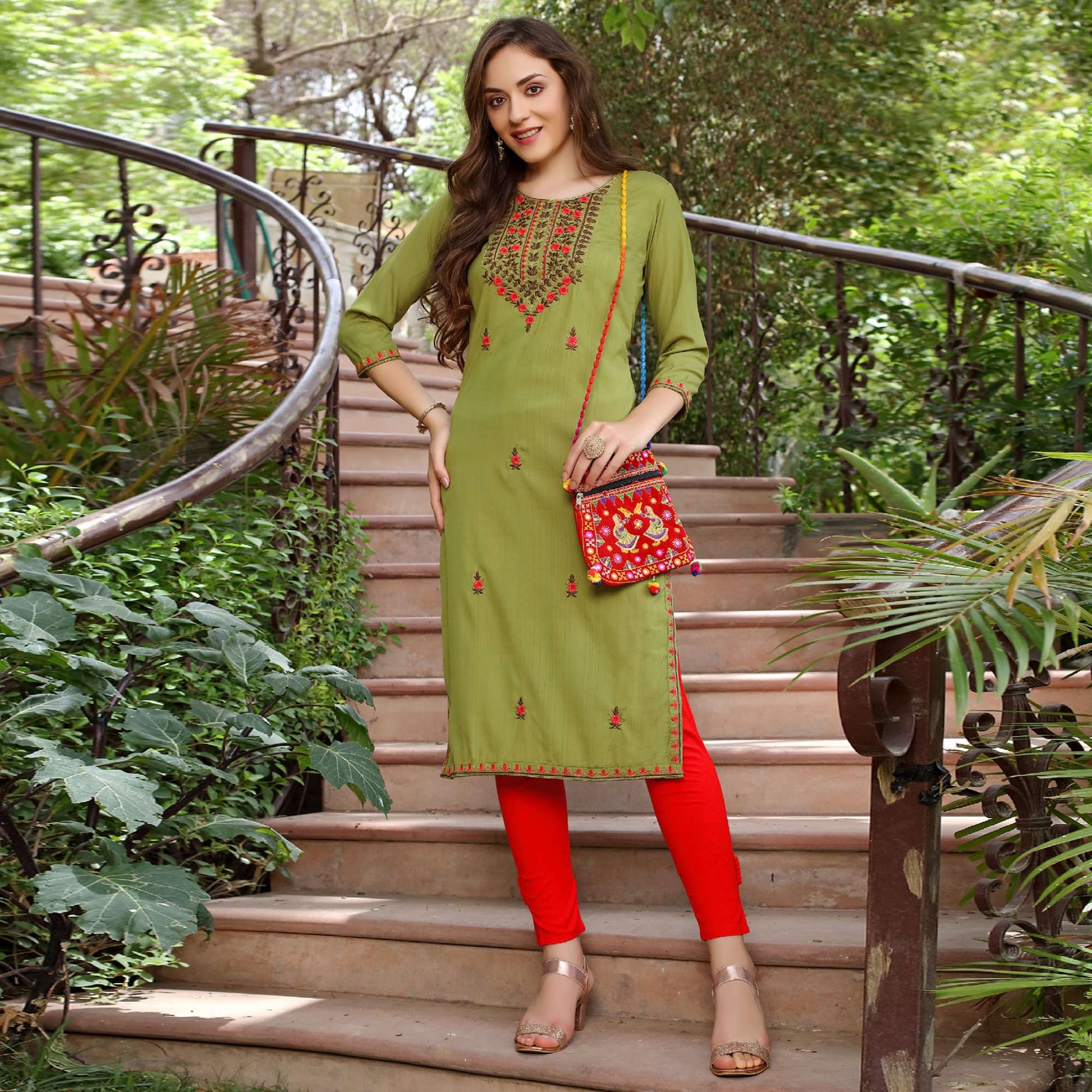 green-floral-embroidered-muslin-kurti