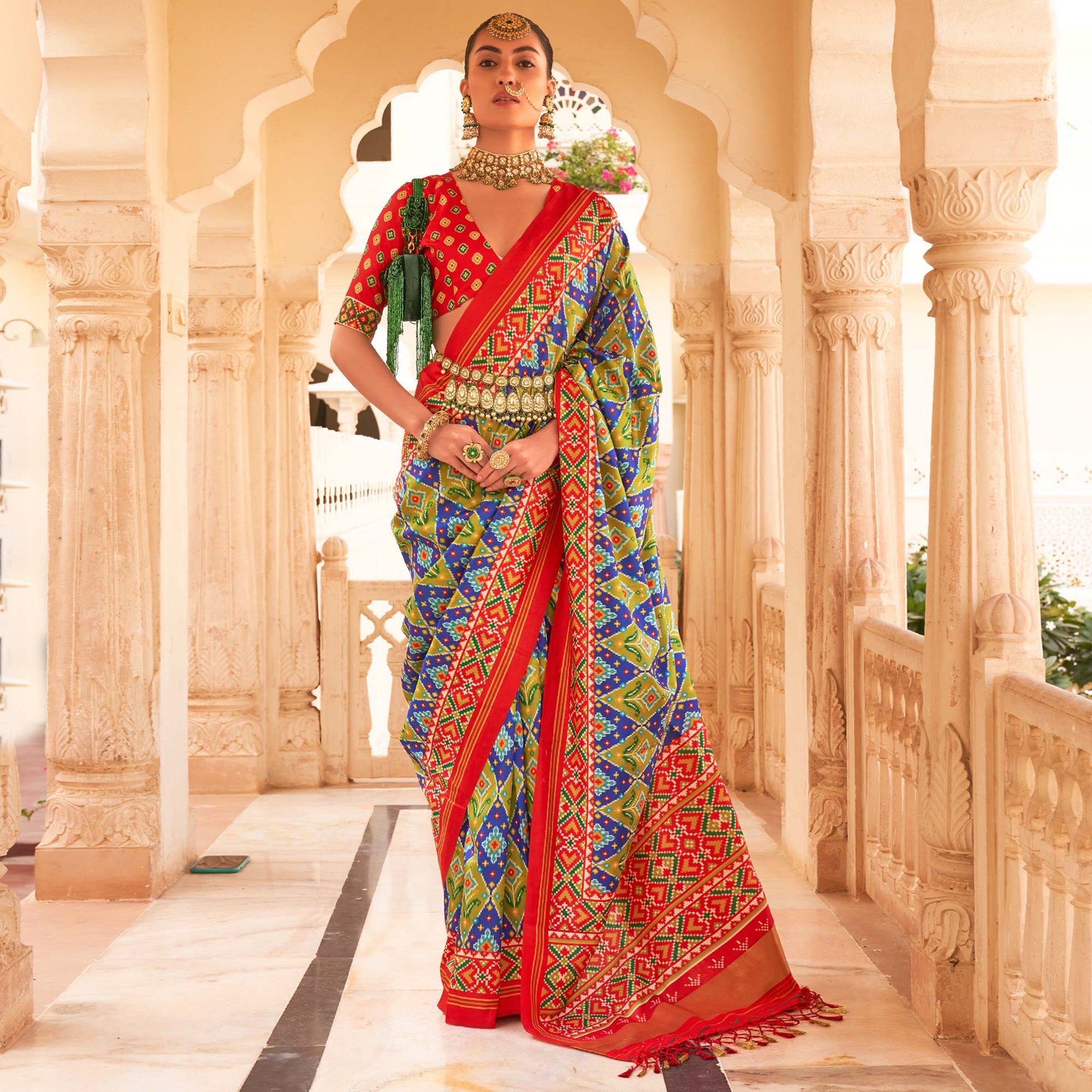 e-olive-green-blue-printed-tussar-silk-saree-with-tassels