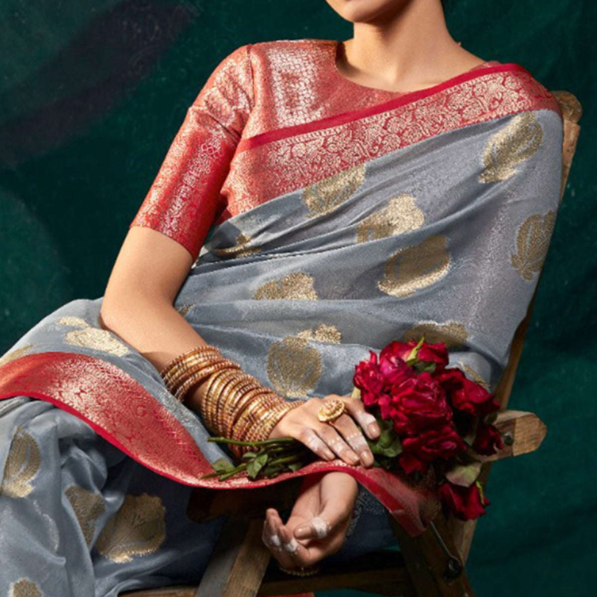 grey-floral-woven-organza-saree-4