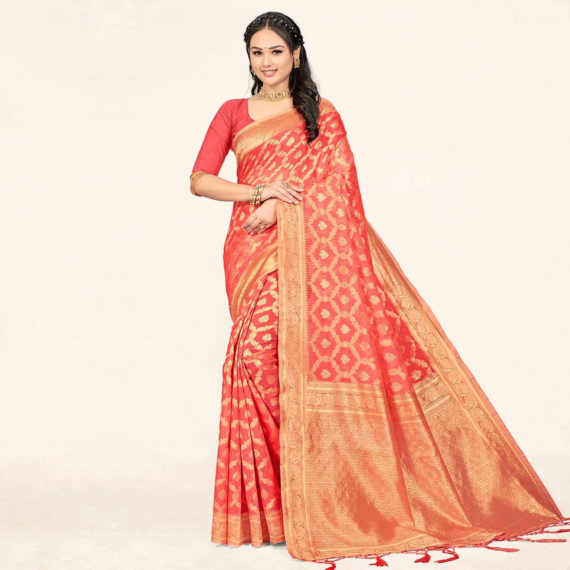 Gajari Pink Woven Cotton Saree With Tassels