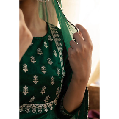 green-embroidered-velvet-salwar-suit-1