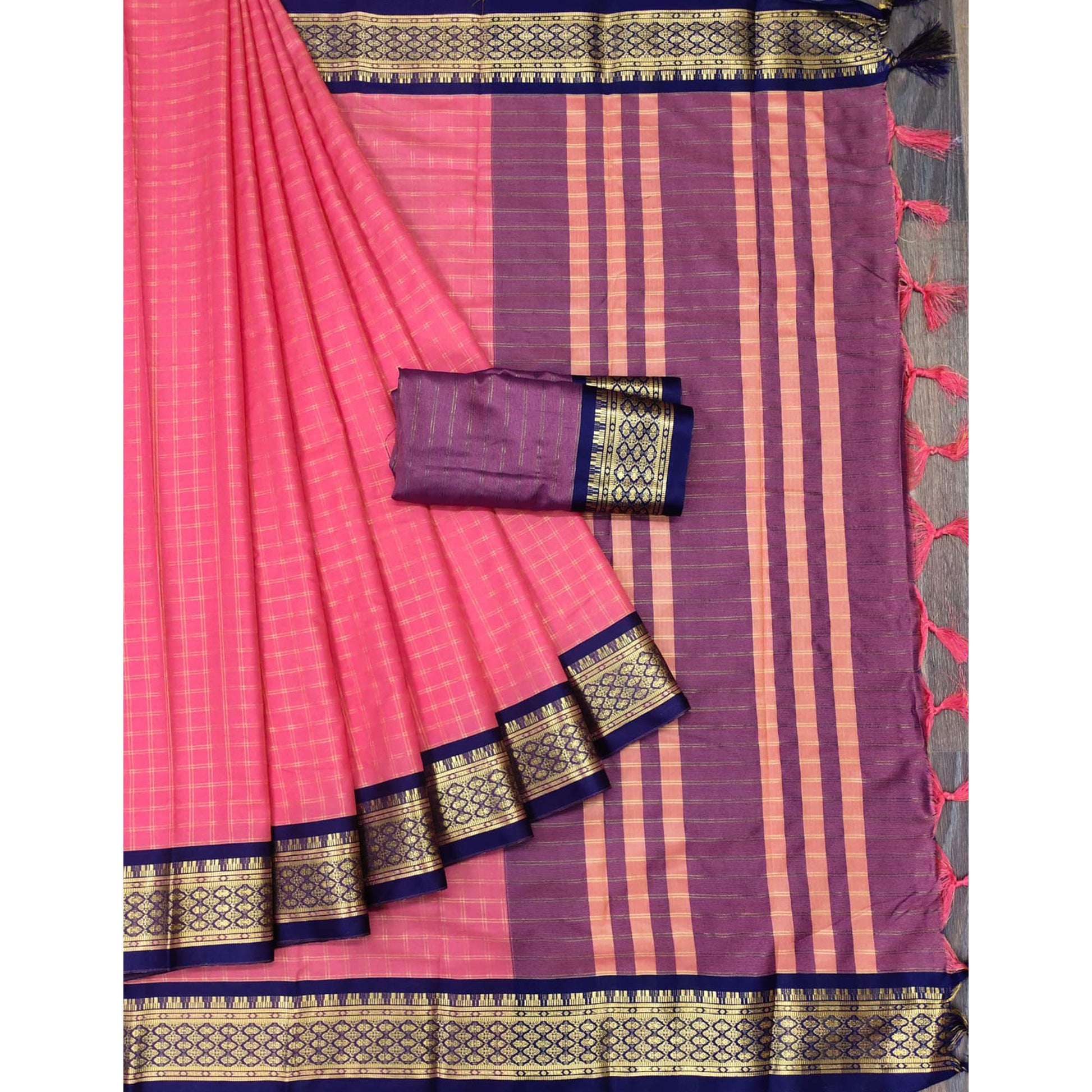 Gajari Pink Checks With Woven Border Cotton Silk Saree