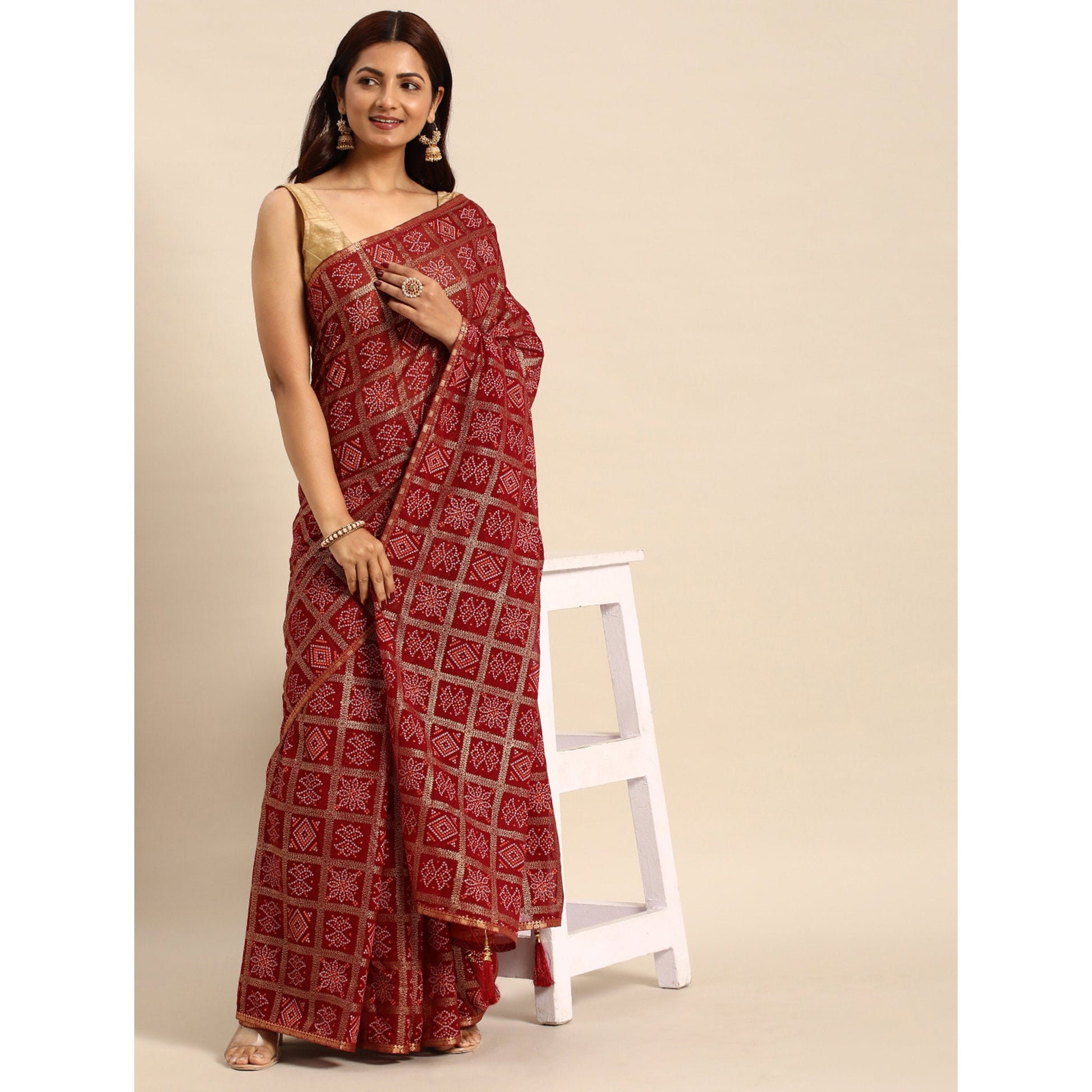 Maroon Bandhani Foil Printed Zomato Saree With Tassels