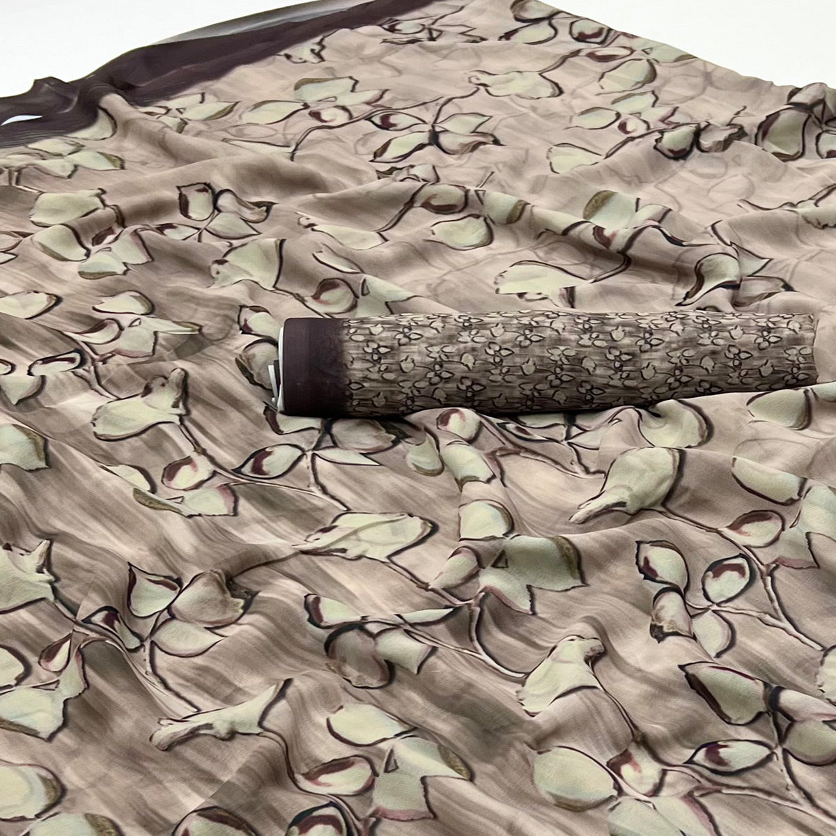 grey-digital-floral-printed-georgette-saree-1
