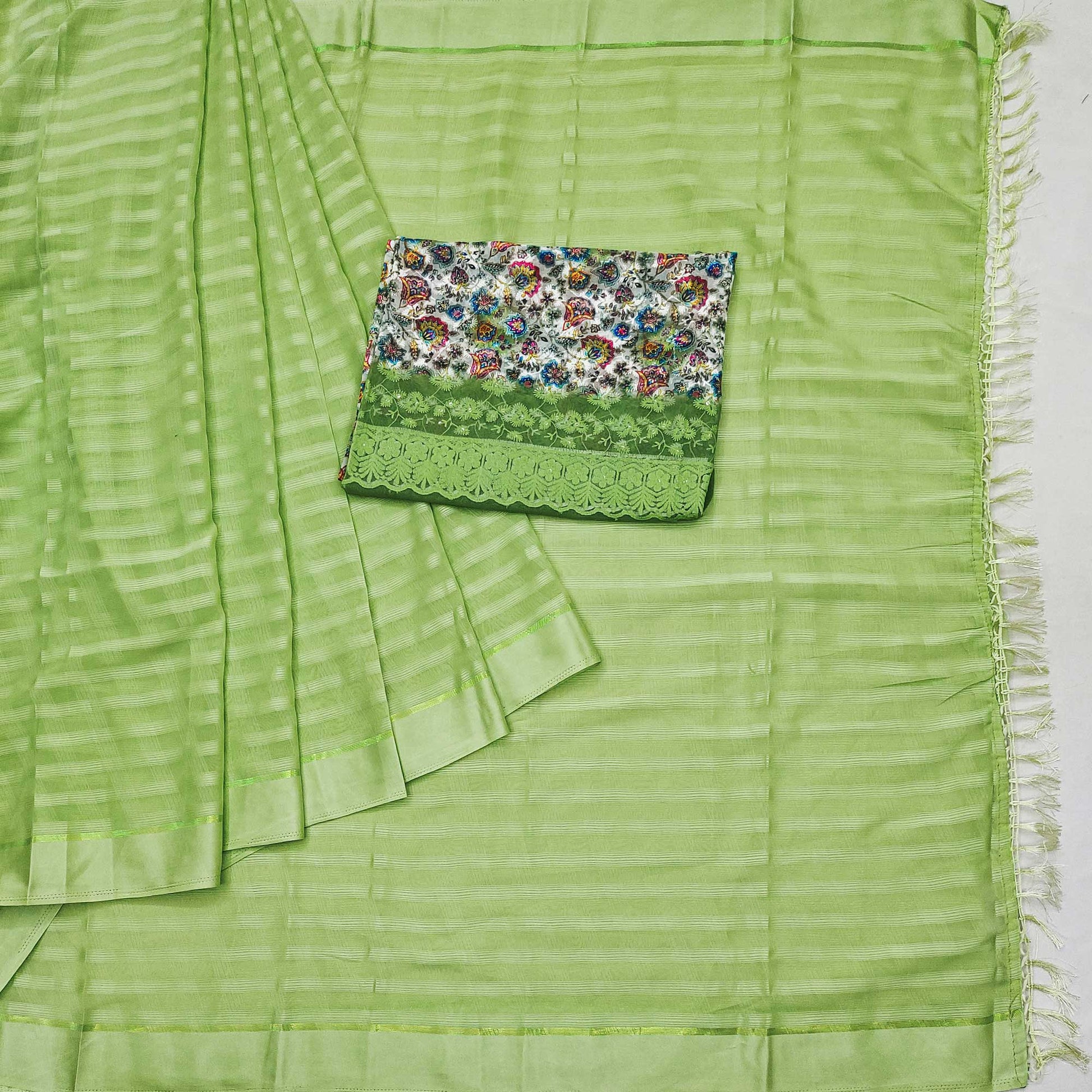 green-checks-pattern-satin-saree